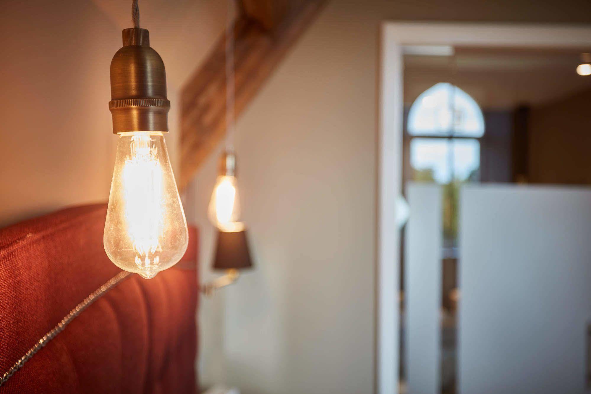 Oddfellows On The Park Cheadle  Ngoại thất bức ảnh A light bulb
