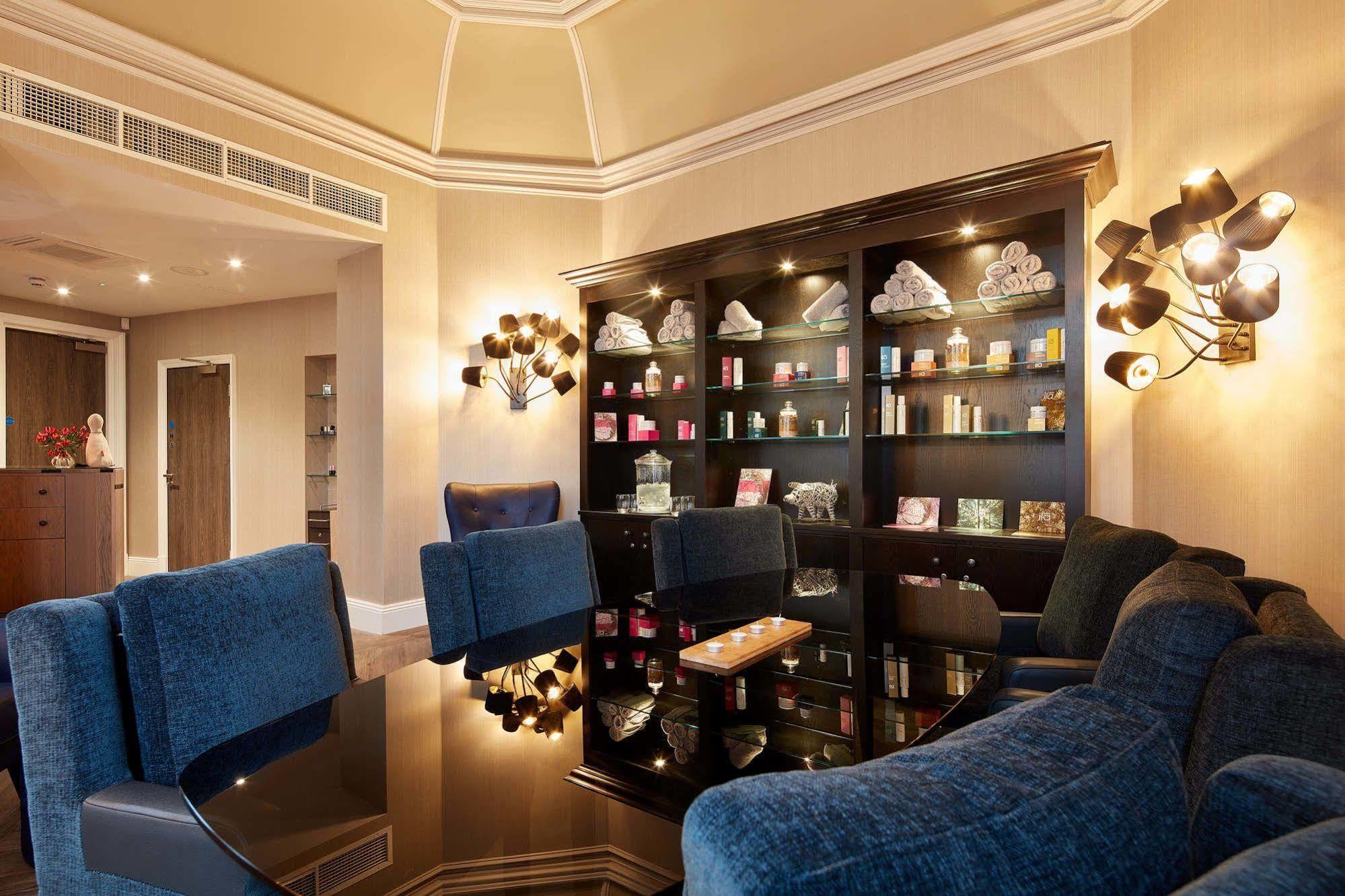 Oddfellows On The Park Cheadle  Ngoại thất bức ảnh The Spa at The Dorchester