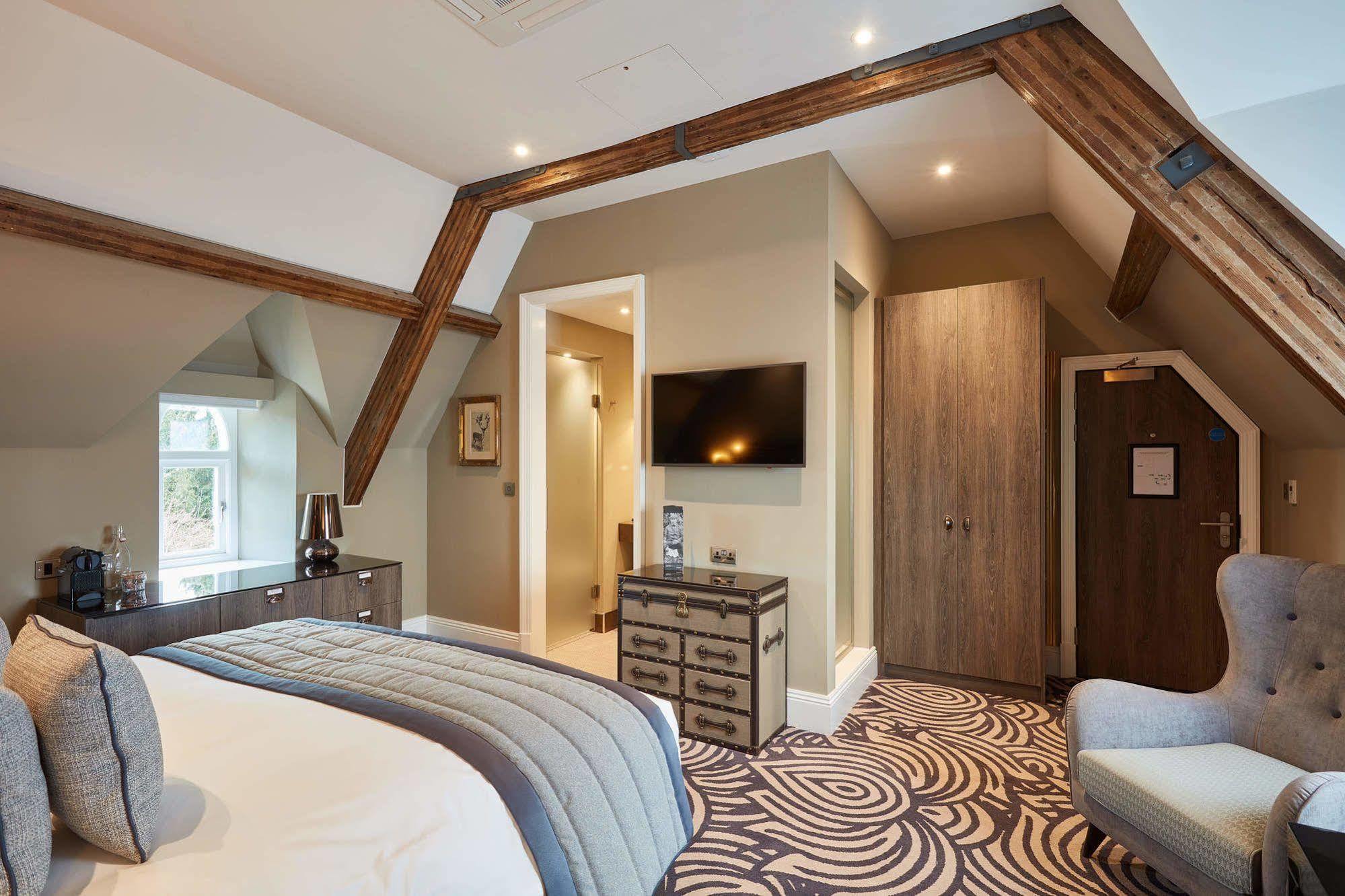 Oddfellows On The Park Cheadle  Ngoại thất bức ảnh A bedroom at The Old Bank Hotel